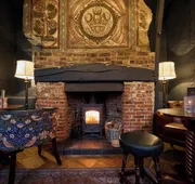 The White Hart hotel detail image 3