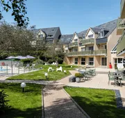 Mercure Omaha Beach Hotel hotel detail image 3