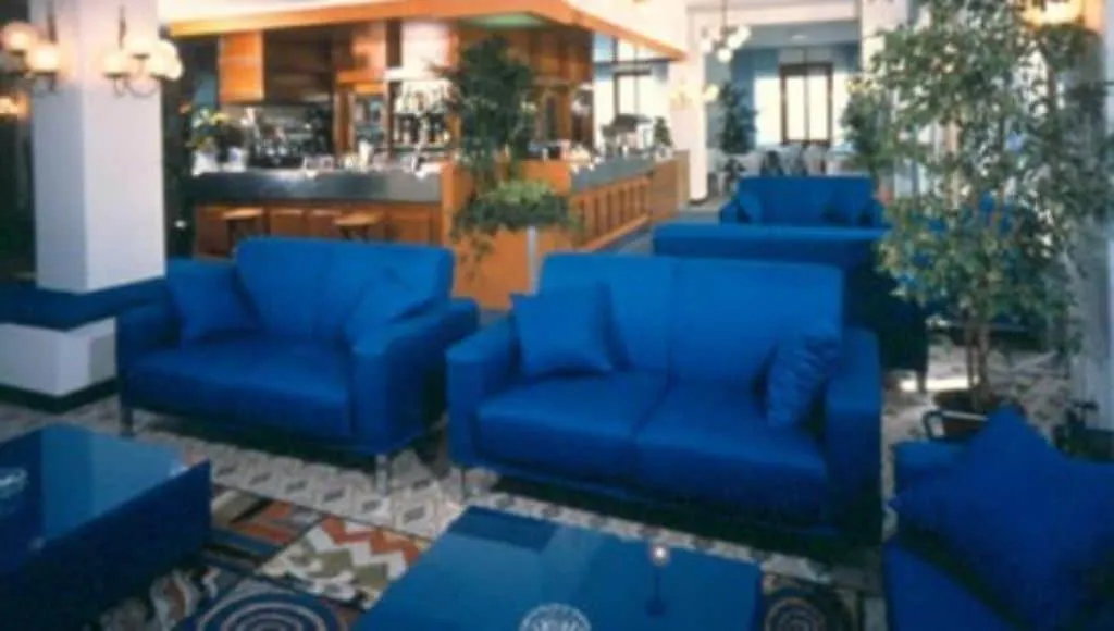 Majestic hotel detail image 2
