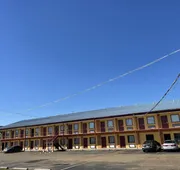 Deluxe Inn hotel detail image 3