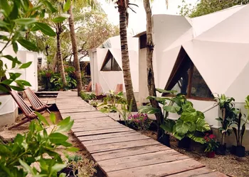 frequency dome hotel thumbnail 2