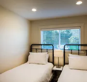 Qualicum Beach Ocean Suites hotel detail image 7