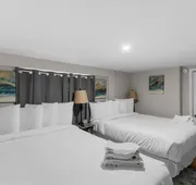 Beds on Broadmoor Two Units hotel detail image 7
