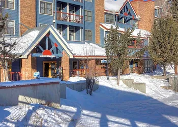 River Mountain Lodge hotel thumbnail 7