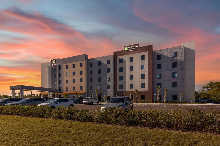 Comfort Suites Fort Myers East I-75 hotel detail image 2
