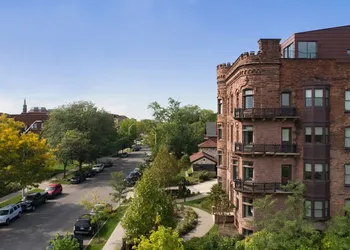 El Moore Lodge hotel thumbnail 4