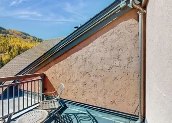 Luxury Ski In, Ski Out 1 Bedroom Condo in Lionshead Village hotel thumbnail 5