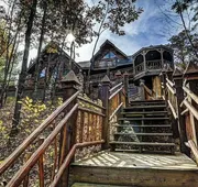 Beautiful Northwoods Getaway hotel detail image 4