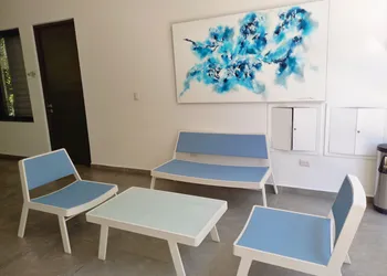 Hollywood Apartment hotel thumbnail 2