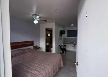 apartamentos ambassador hotel thumbnail 3