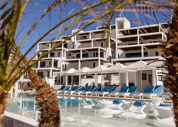 The Cove at Cerritos hotel thumbnail 2