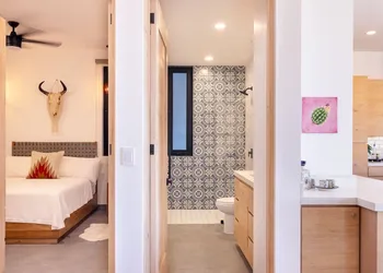The Cove at Cerritos hotel thumbnail 6