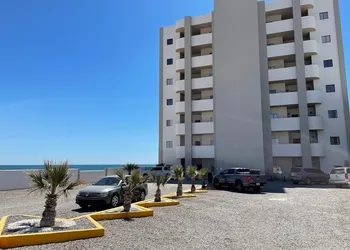 Palacio Del Mar By Rocky Host hotel thumbnail 3