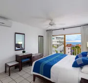 WIVC Alta Vista Condo - Stunning Views, Close to the Beach & Romantic Zone hotel detail image 5