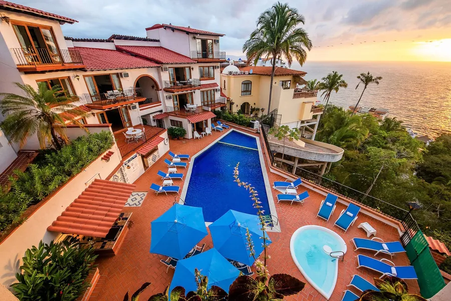 WIVC Conchas Chinas Condo - Stunning Ocean & Mountain Views, Close To The Beach & Romantic Zone hotel detail image 2