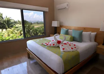 WIVC Coral Mar Resort- Amazing Hotel Zone & Lagoon Views, Enjoy the Tropical Breeze hotel thumbnail 6