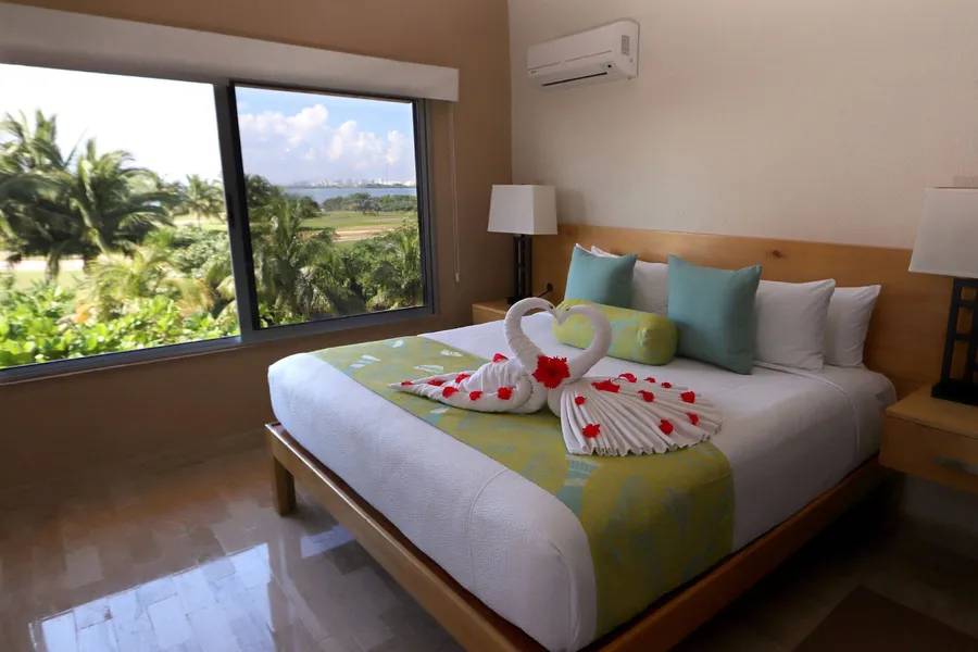 WIVC Coral Mar Resort- Amazing Hotel Zone & Lagoon Views, Enjoy the Tropical Breeze hotel detail image 6