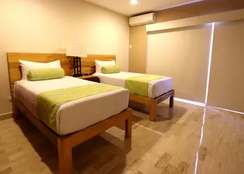 WIVC Coral Mar Resort- Amazing Hotel Zone & Lagoon Views, Enjoy the Tropical Breeze hotel thumbnail 8