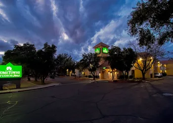 HomeTowne Studios Phoenix - Dunlap Ave hotel thumbnail 3