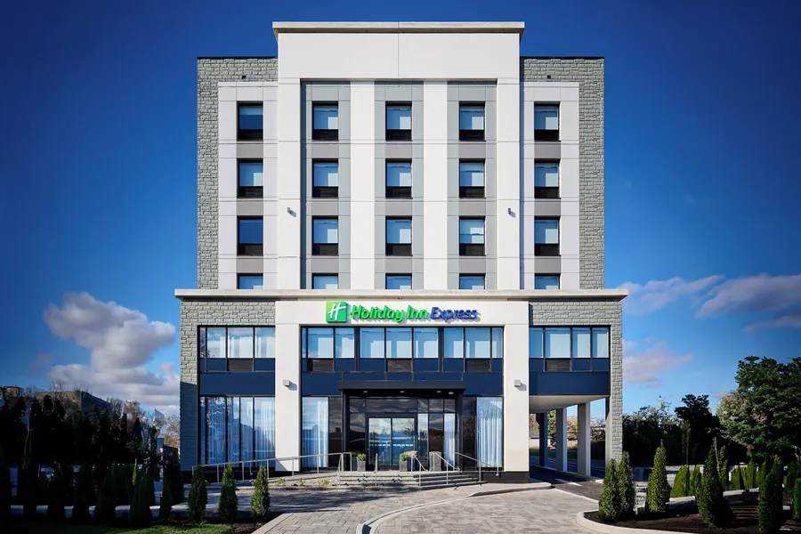 Holiday Inn Express Hamilton Upper James by IHG hotel detail image 2