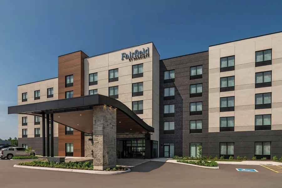 Fairfield Inn & Suites Gravenhurst Muskoka hotel detail image 2