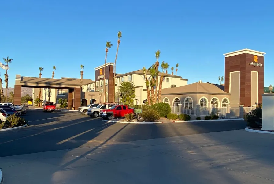 La Quinta Inn & Suites by Wyndham Safford Copper Valley hotel detail image 2