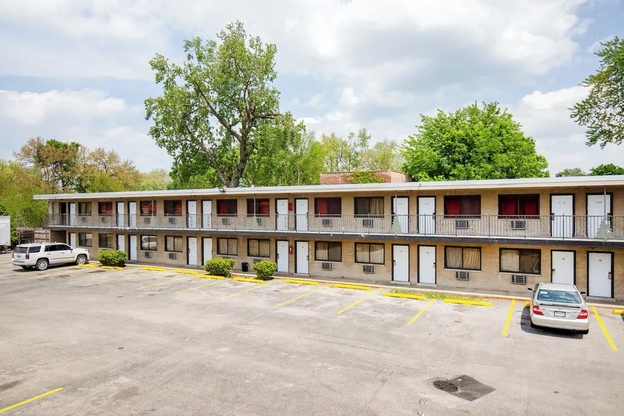 Best Motel By OYO Chicago I-90 hotel detail image 2