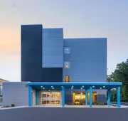 Tru By Hilton Commerce hotel detail image 3