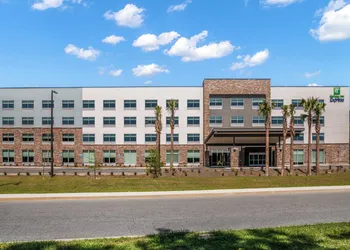 Holiday Inn Express Savannah Gateway by IHG hotel thumbnail 5