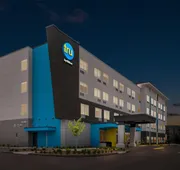 Tru By Hilton Holland, Mi hotel detail image 3