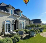 Domaine Chardonnay hotel detail image 4