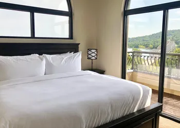D'Monaco Luxury Resort hotel thumbnail 5