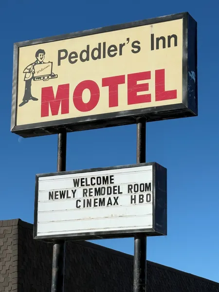Peddlers Inn Motel hotel detail image 2