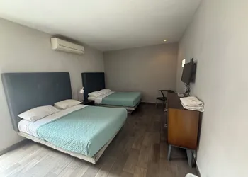 hotel 202 hotel thumbnail 2