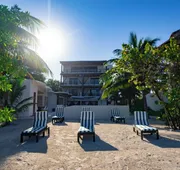 Beachfront Hotel Boutique DK hotel detail image 4