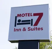 Motel 7 Inn & Suites hotel detail image 4