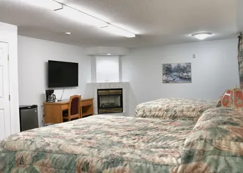 Western Budget Motel Plus Mosaic Suites hotel thumbnail 5