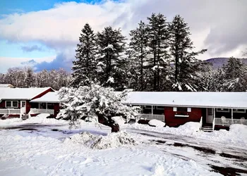 COHO Inn & Motor Lodge hotel thumbnail 5