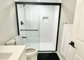 Private Modern Retreat in NW hotel thumbnail 7