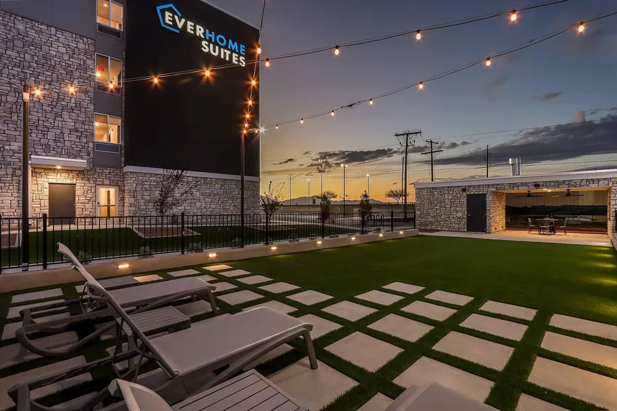 Everhome Suites El Paso Airport Near Fort Bliss by Choice Hotels hotel detail image 2