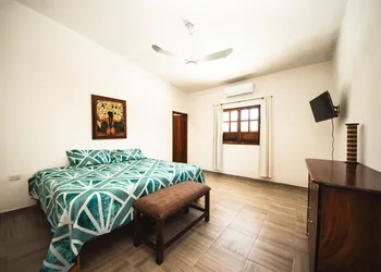 La hermosa hotel thumbnail 8