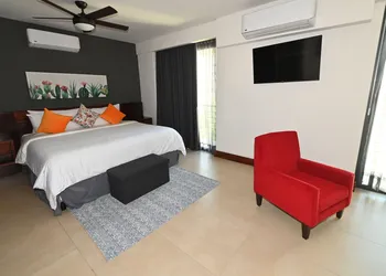 Barrio Vallarta Suites hotel thumbnail 5