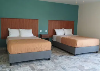 Estancia monraz hotel thumbnail 8