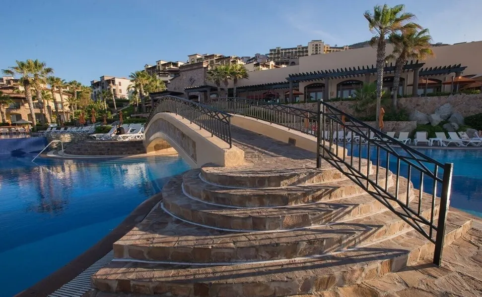 Pueblo Bonito Sunset Beach Cabo hotel detail image 2