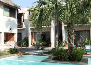 Bidmont Villa Spa hotel thumbnail 4
