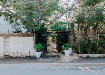Icástico Tulum hotel thumbnail 3