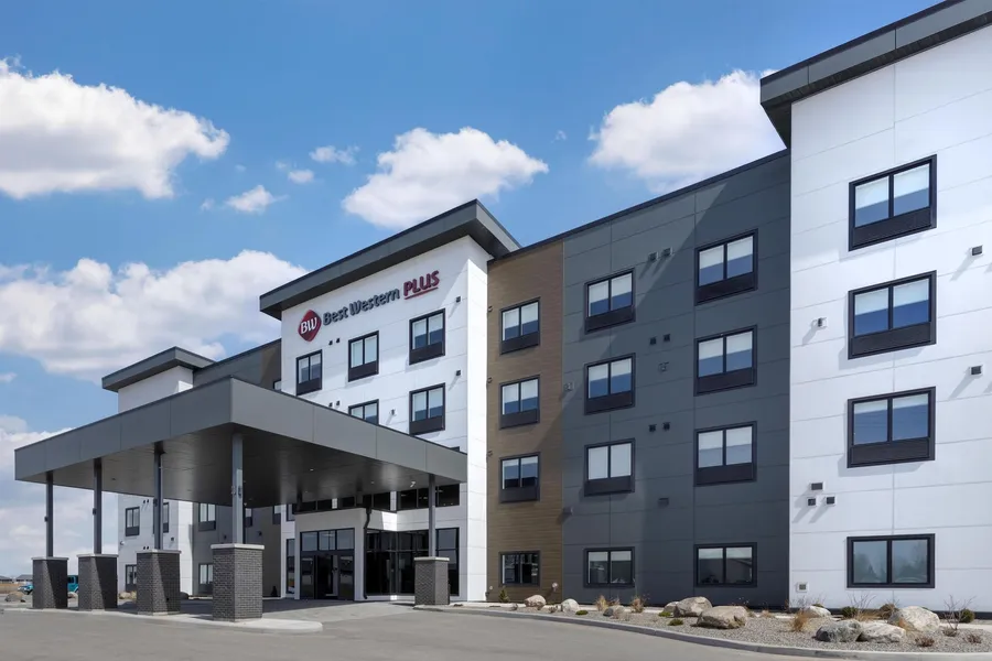 Best Western Plus Neepawa Hotel hotel detail image 2