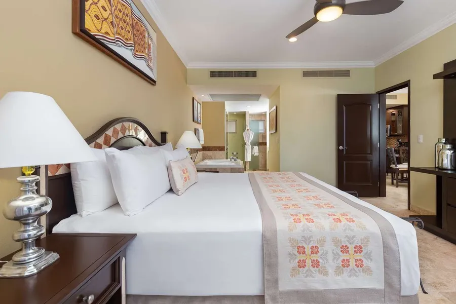 Luxury Suite at Villa del Palmar hotel detail image 6