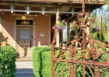The Adams Pragge House hotel thumbnail 2