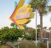 Haleys Court Boutique Motel hotel detail image 4